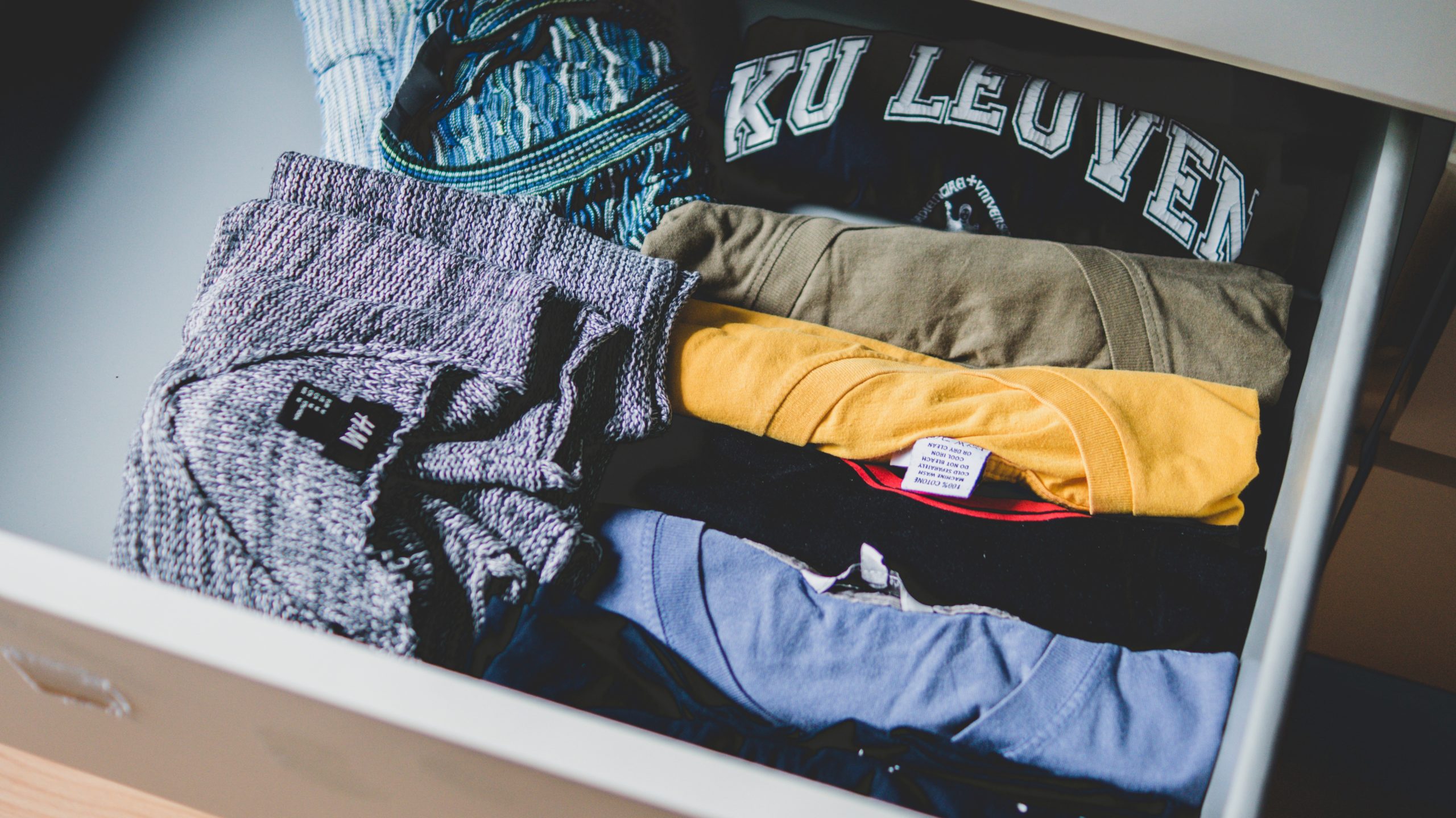 Keeping A Tidy Wardrobe During Winters 