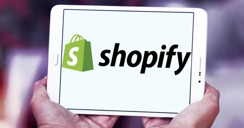 Demystifying Shopify E-commerce Platform: A Guide to Understanding its Operations in 2024